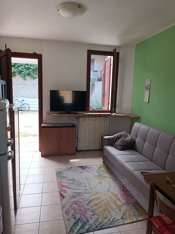 appartamento in vendita a Ferno