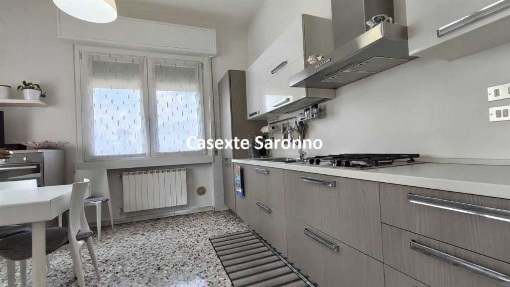 casa indipendente in vendita a Ferno in zona San Macario