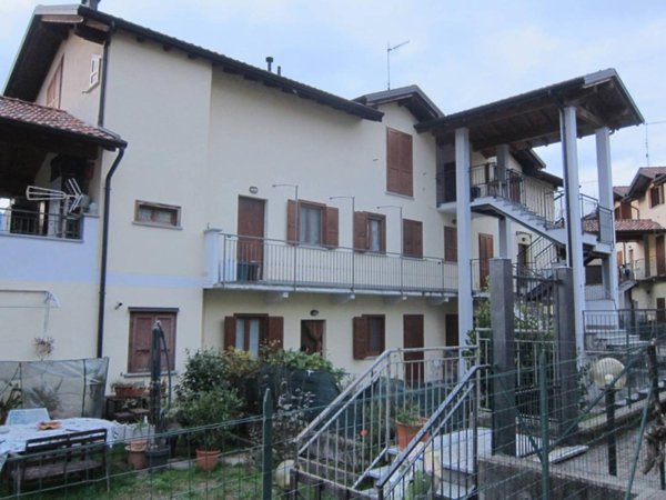 appartamento in vendita a Ferrera di Varese