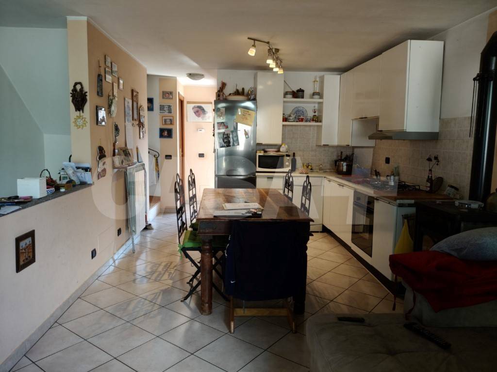 casa indipendente in vendita a Ferrera di Varese