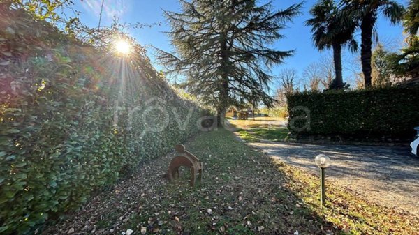 casa indipendente in vendita a Ferrera di Varese
