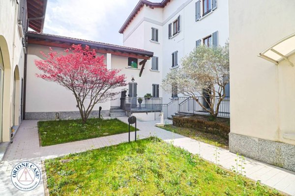 appartamento in vendita a Ferrera di Varese