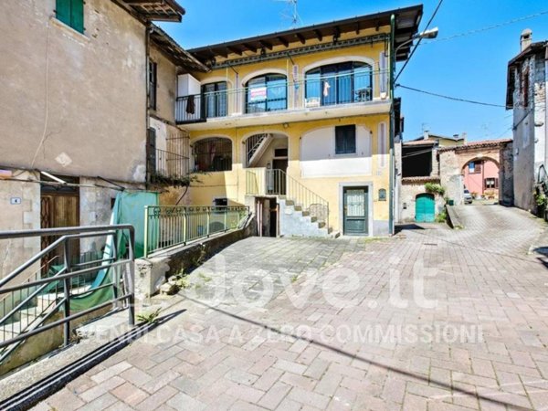appartamento in vendita a Ferrera di Varese