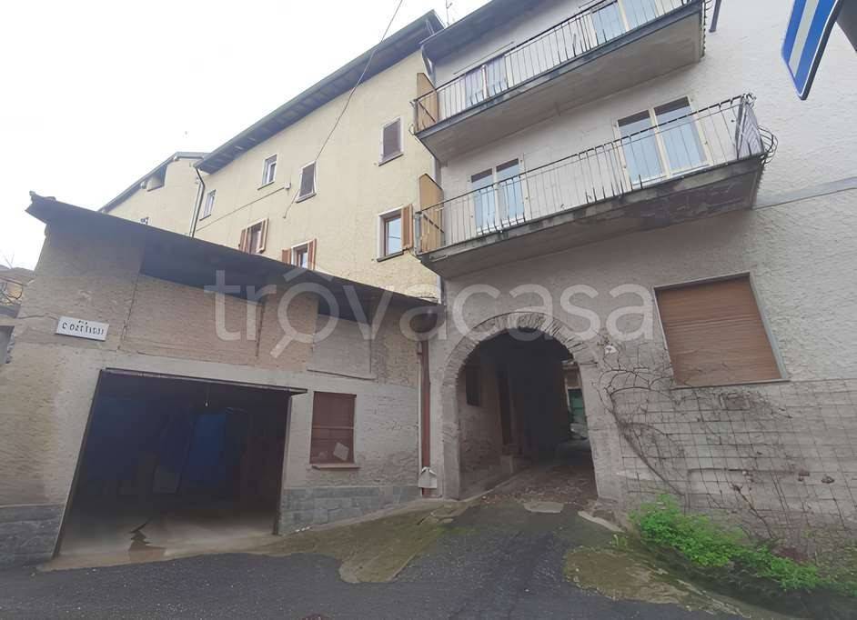 appartamento in vendita a Ferrera di Varese