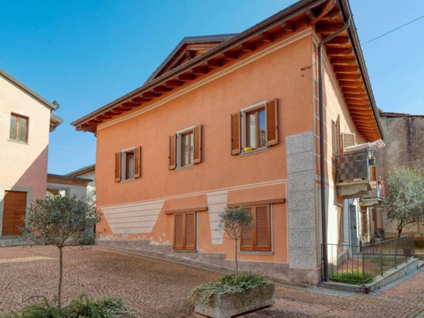 appartamento in vendita a Ferrera di Varese