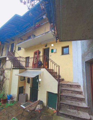 appartamento in vendita a Ferrera di Varese