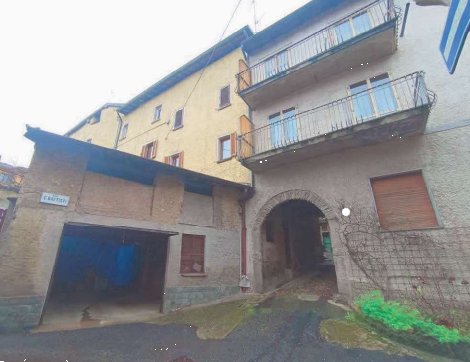 appartamento in vendita a Ferrera di Varese