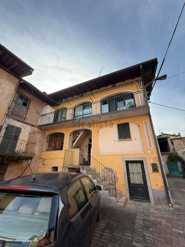 appartamento in vendita a Ferrera di Varese