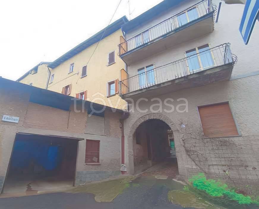 appartamento in vendita a Ferrera di Varese