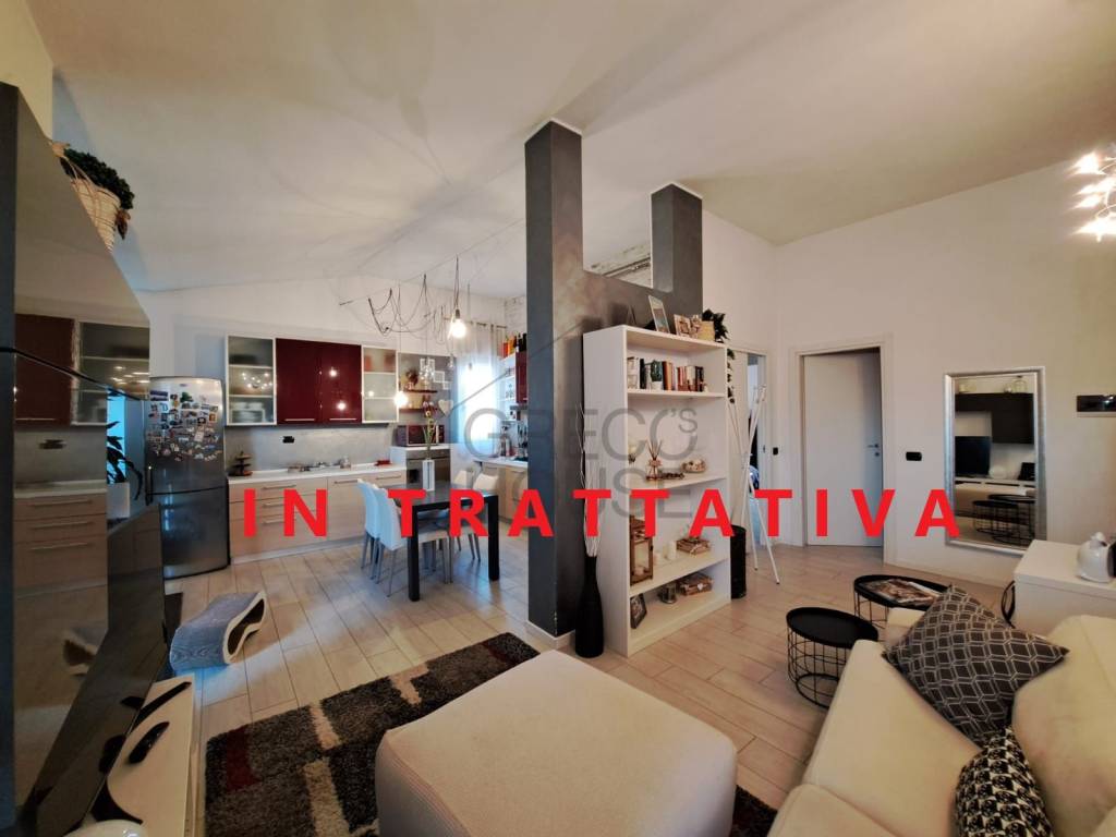appartamento in vendita a Gallarate in zona Moriggia