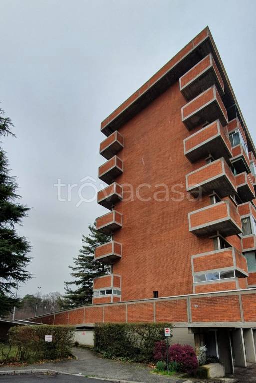 appartamento in vendita a Gallarate in zona Moriggia