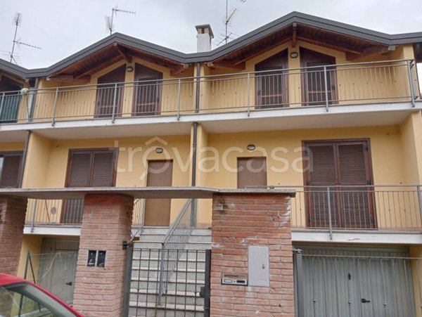 casa indipendente in vendita a Gallarate