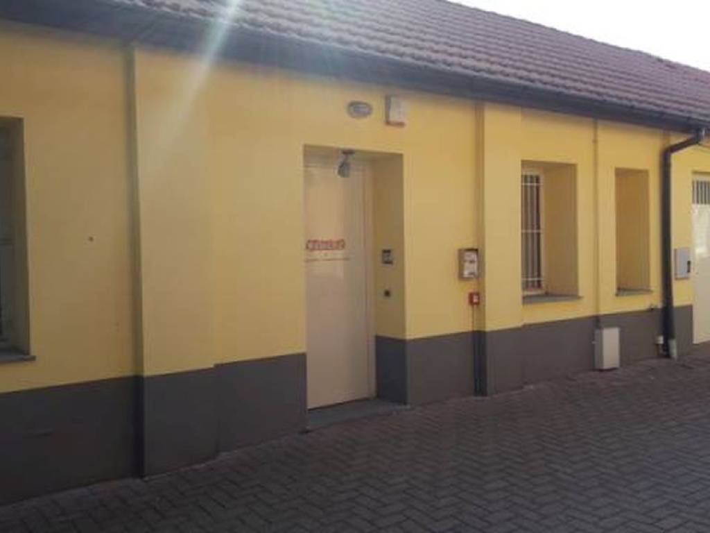capannone in vendita a Gallarate