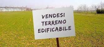 terreno edificabile in vendita a Gallarate in zona Sciarè