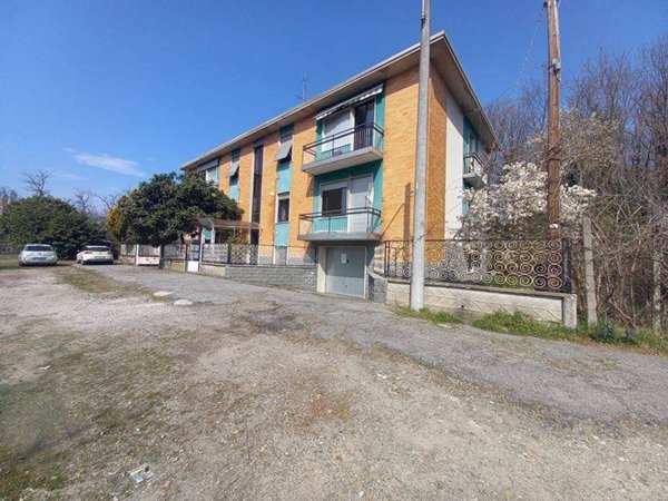 appartamento in vendita a Gallarate in zona Cascinetta