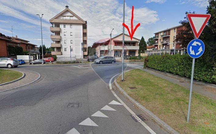 negozio in vendita a Gallarate in zona Cascinetta