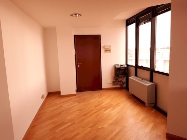 ufficio in vendita a Gallarate
