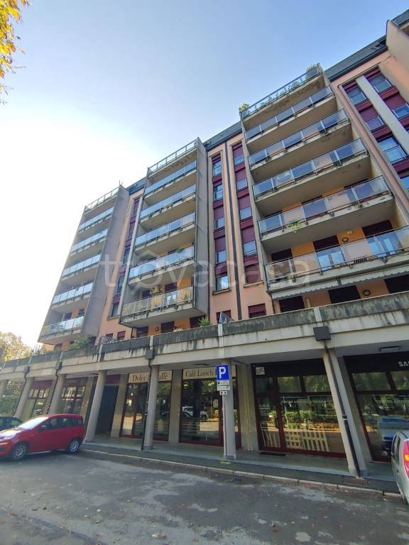 appartamento in vendita a Gallarate in zona Arnate