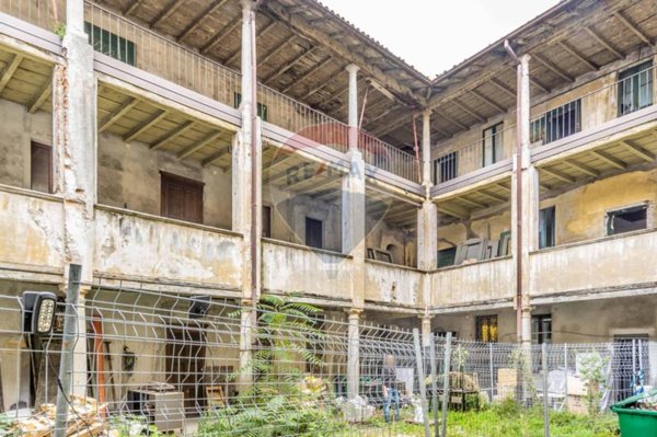 casa indipendente in vendita a Gallarate