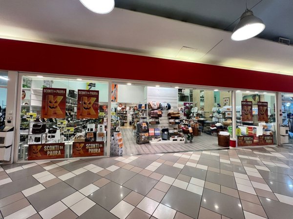 negozio in vendita a Gallarate