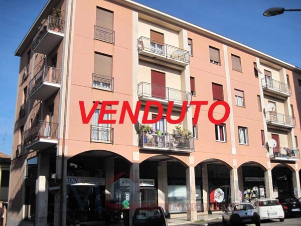 appartamento in vendita a Gallarate in zona Crenna