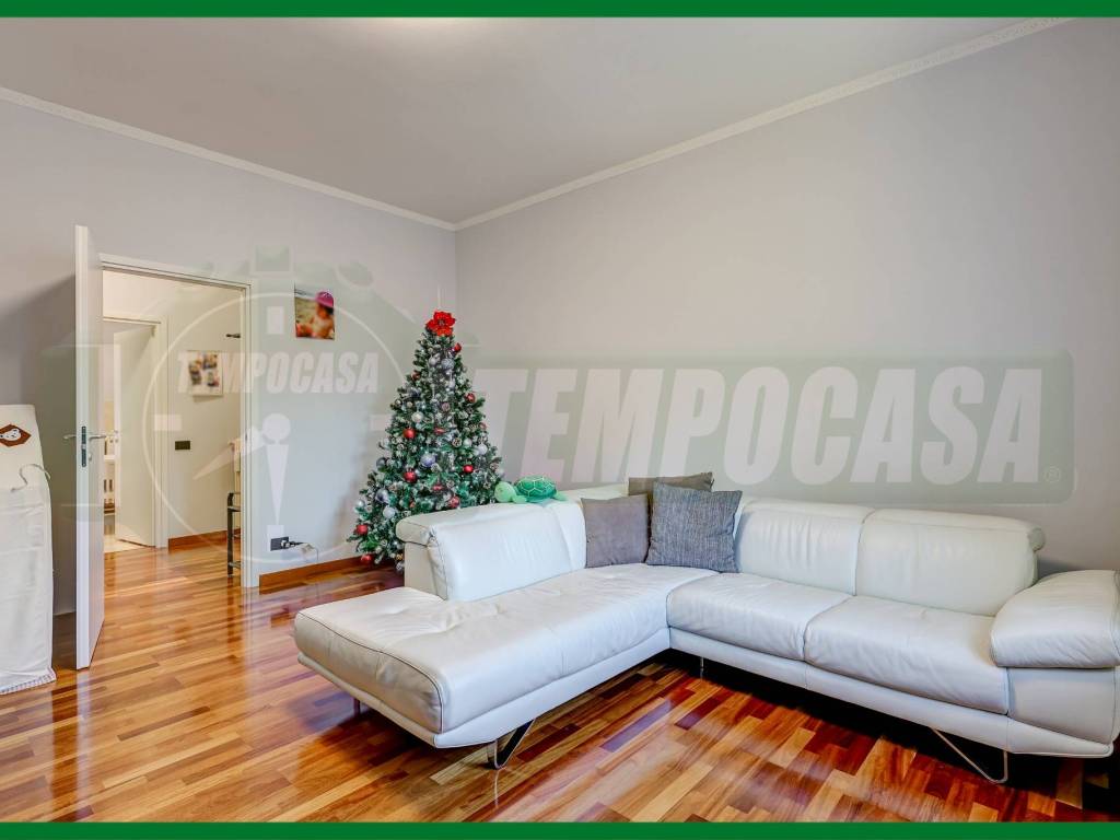 appartamento in vendita a Gallarate in zona Moriggia