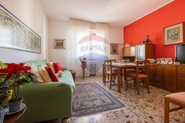 appartamento in vendita a Gallarate in zona Arnate