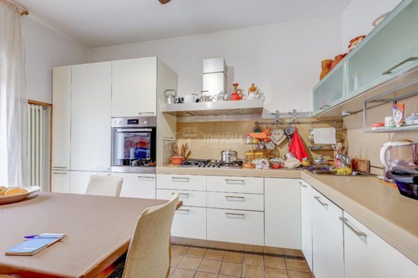 appartamento in vendita a Gallarate in zona Crenna