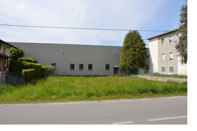 casa indipendente in vendita a Gallarate in zona Arnate