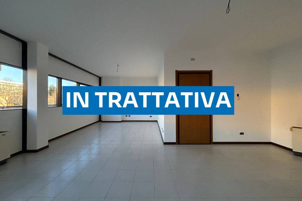 appartamento in vendita a Gallarate in zona Cascinetta