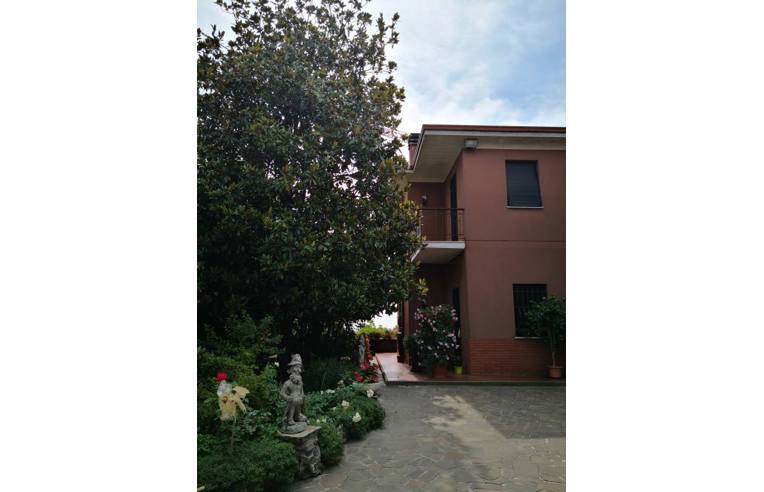casa indipendente in vendita a Gallarate