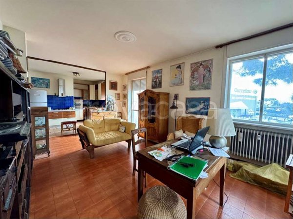 appartamento in vendita a Gallarate in zona Arnate
