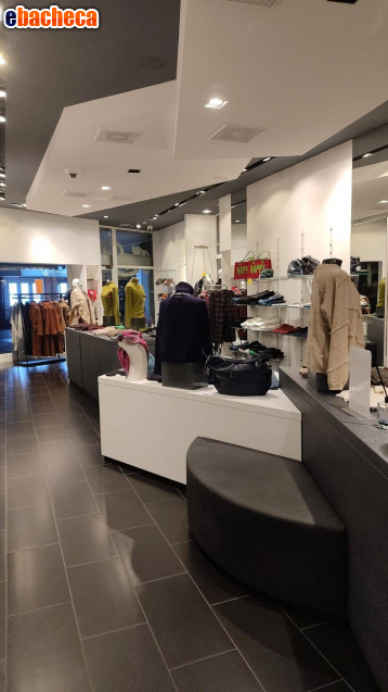 negozio in vendita a Gallarate