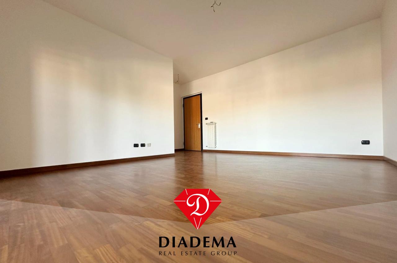 appartamento in vendita a Gallarate in zona Cascinetta