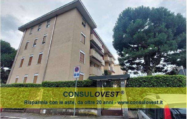 appartamento in vendita a Gallarate in zona Ronchi