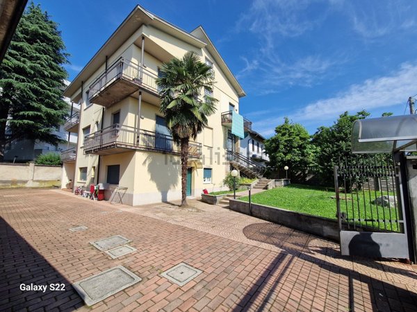 appartamento in vendita a Gallarate in zona Crenna