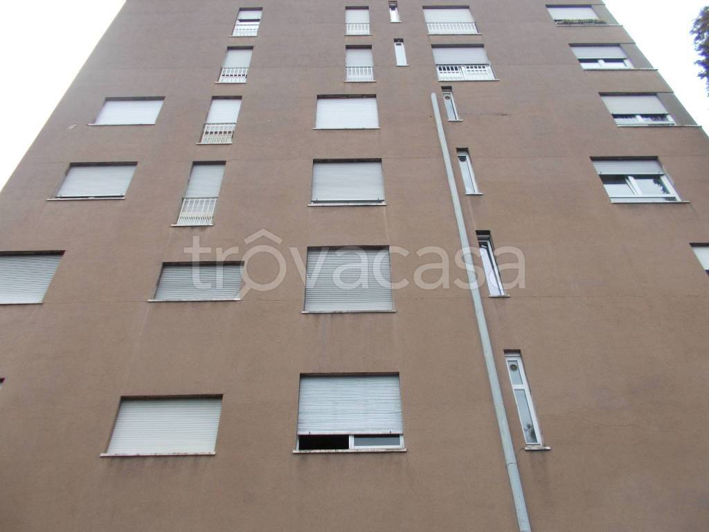 appartamento in vendita a Gallarate in zona Cascinetta