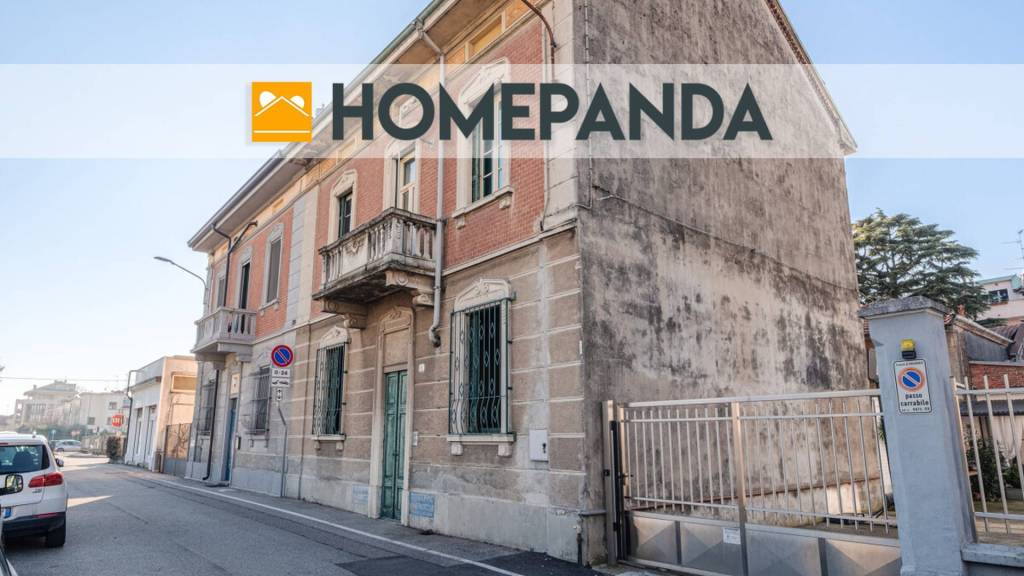 casa indipendente in vendita a Gallarate