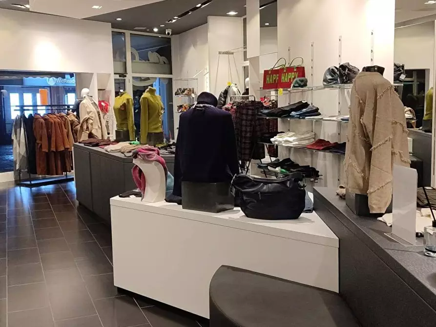 negozio in vendita a Gallarate