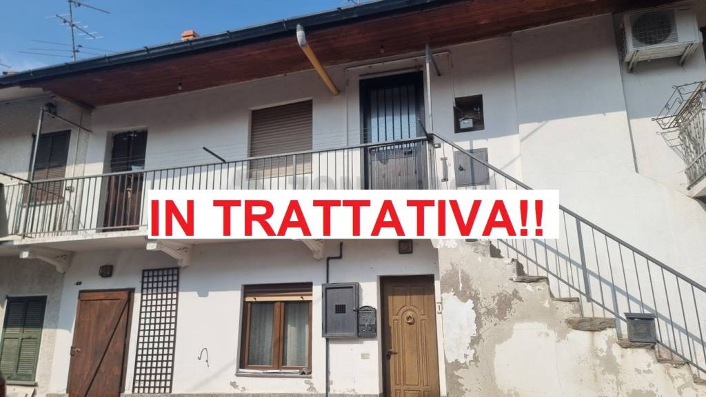appartamento in vendita a Gallarate in zona Crenna