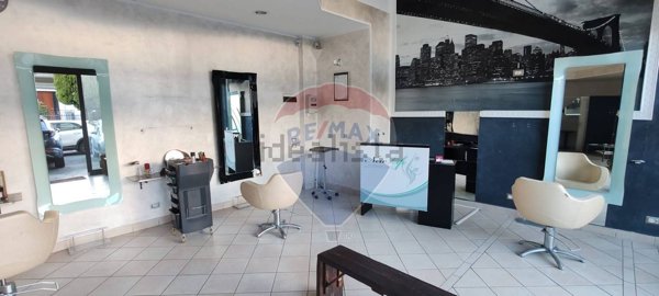 negozio in vendita a Gallarate