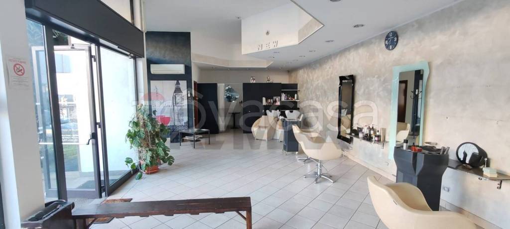 negozio in vendita a Gallarate
