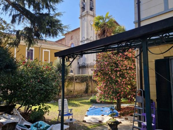 casa indipendente in vendita a Gallarate