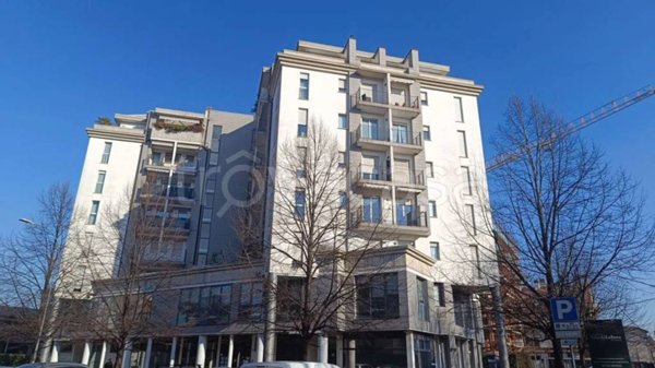 appartamento in vendita a Gallarate in zona Sciarè
