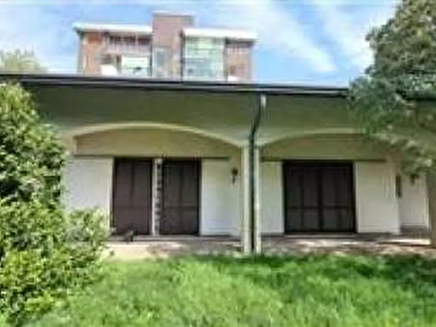 casa indipendente in vendita a Gallarate