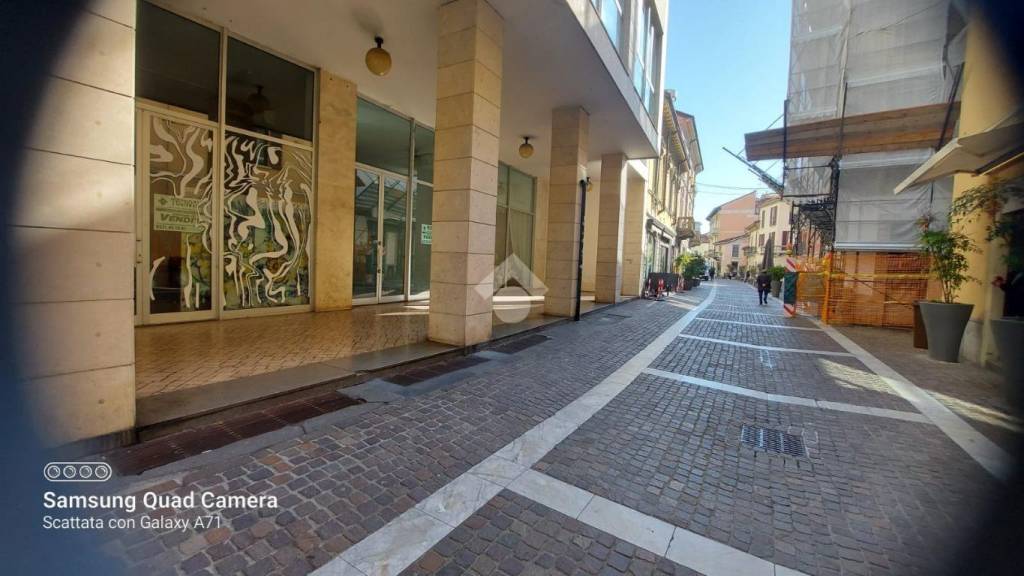 negozio in vendita a Gallarate