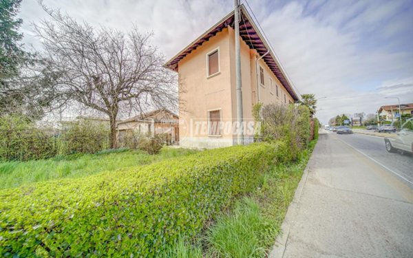 appartamento in vendita a Gallarate in zona Madonna in Campagna