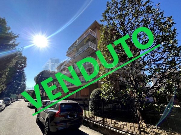appartamento in vendita a Gallarate in zona Arnate
