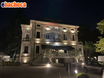 casa indipendente in vendita a Gallarate