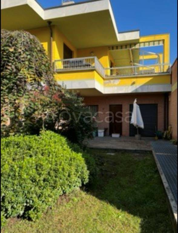 villa in vendita a Gallarate